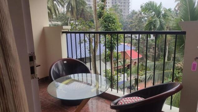 Silver Oaks Flat Sc Golf Links Road Kowdiar Thiruvananthapuram By Probity Ventures Экстерьер фото